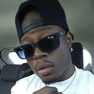 Meet your Posher, Everette